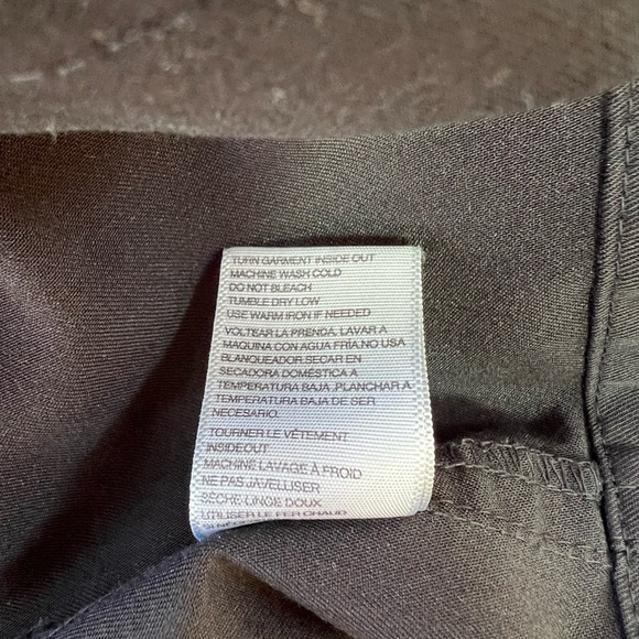 FIGS Men's Two-Pocket Scrub Top in Black with Yellow Details #PM2600, L - Picture 8 of 8